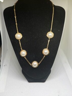 Ann Taylor Jewelry Gold Tone Faux Pearl Necklace. Signed. 20 IN Adjustable MCM.